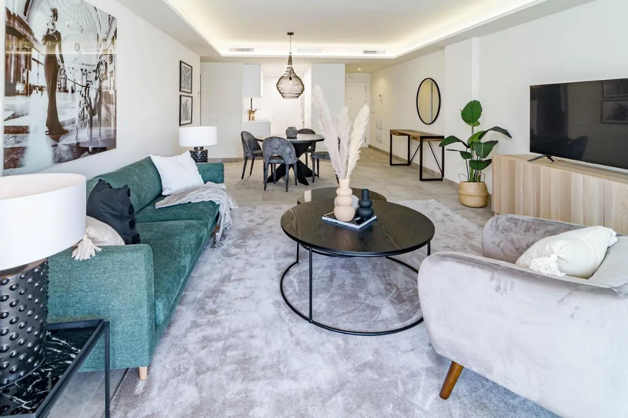 Apartment Inf32L- Modern City Apartment, Families Only Estepona