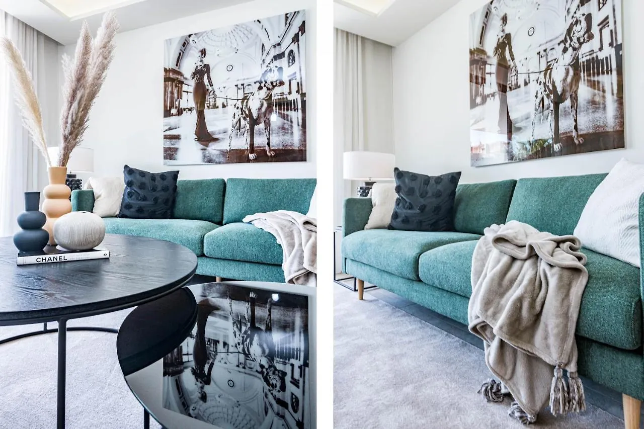 Inf32L- Modern City Apartment, Families Only Estepona