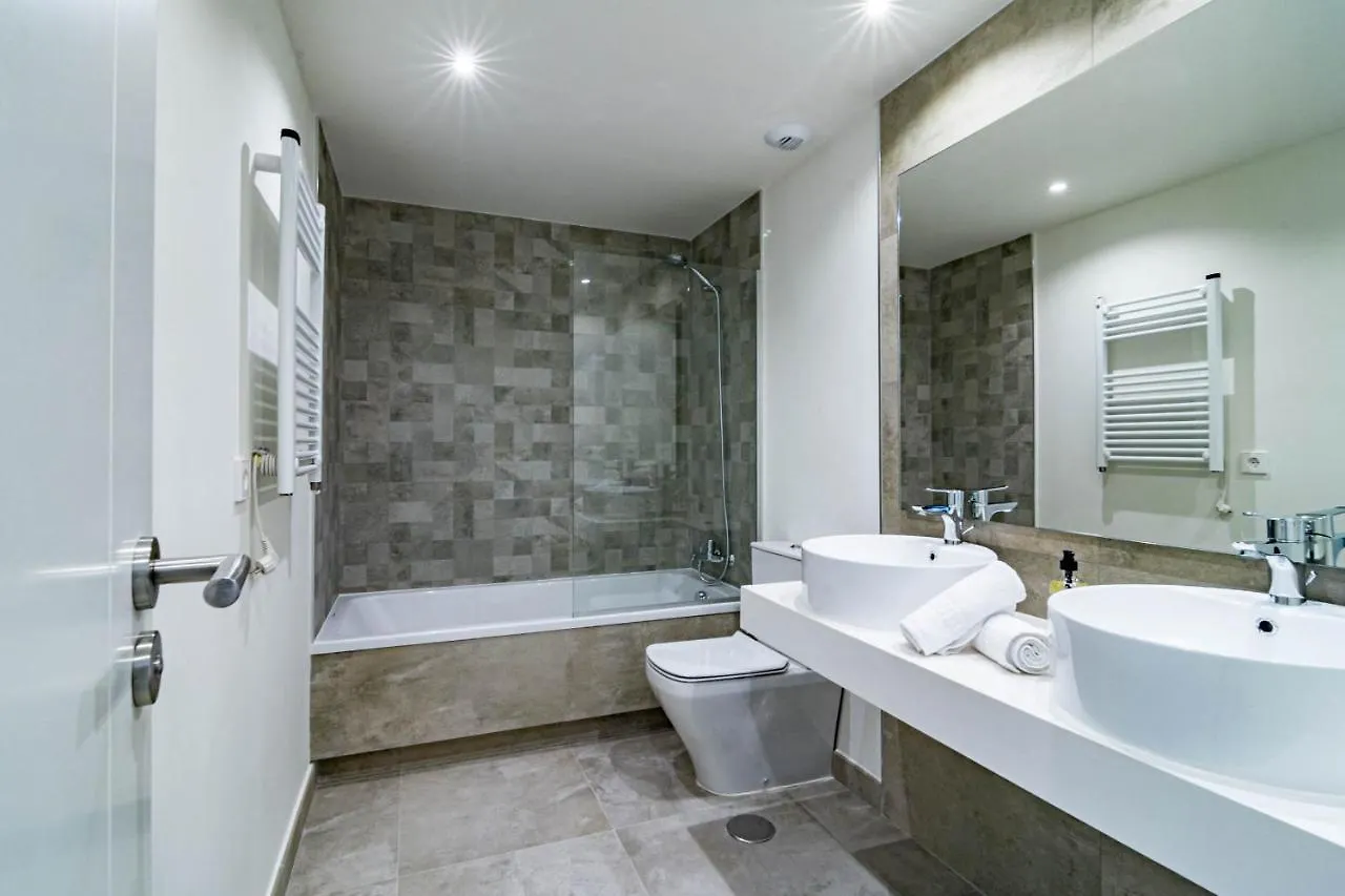 Apartment Inf32L- Modern City Apartment, Families Only Estepona