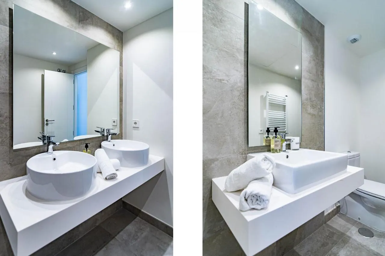 Inf32L- Modern City Apartment, Families Only Estepona Apartment