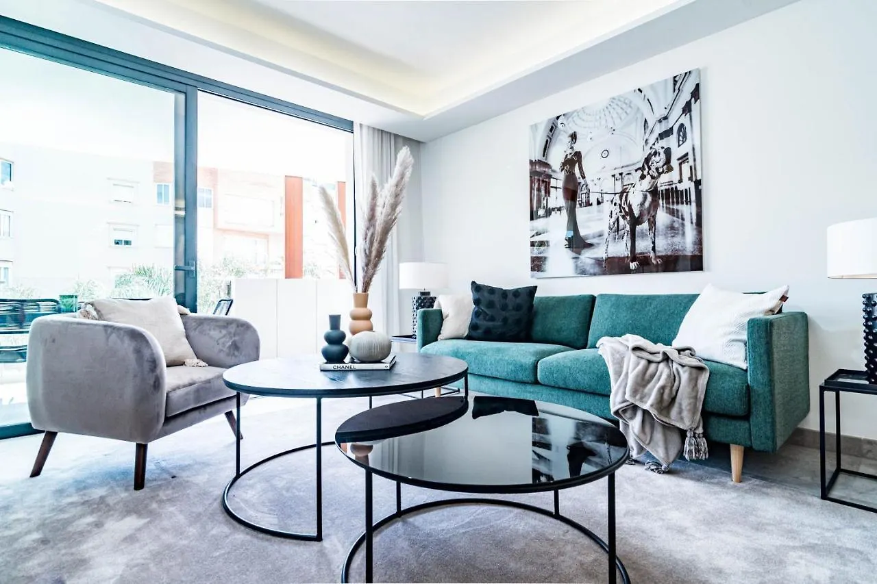 Inf32L- Modern City Apartment, Families Only Estepona 0*,