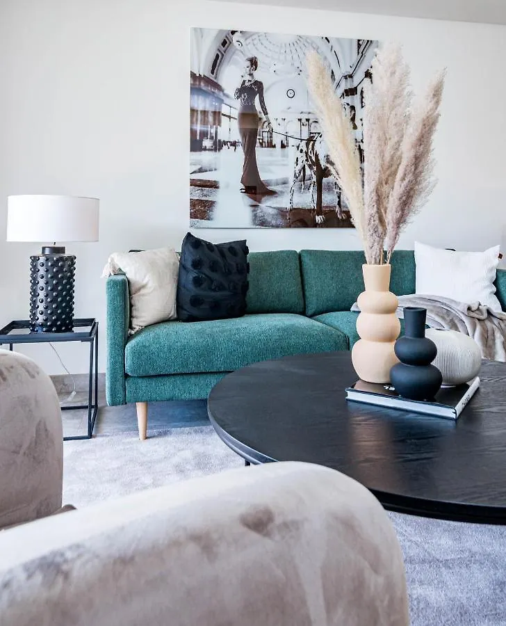 Inf32L- Modern City Apartment, Families Only Estepona Apartment