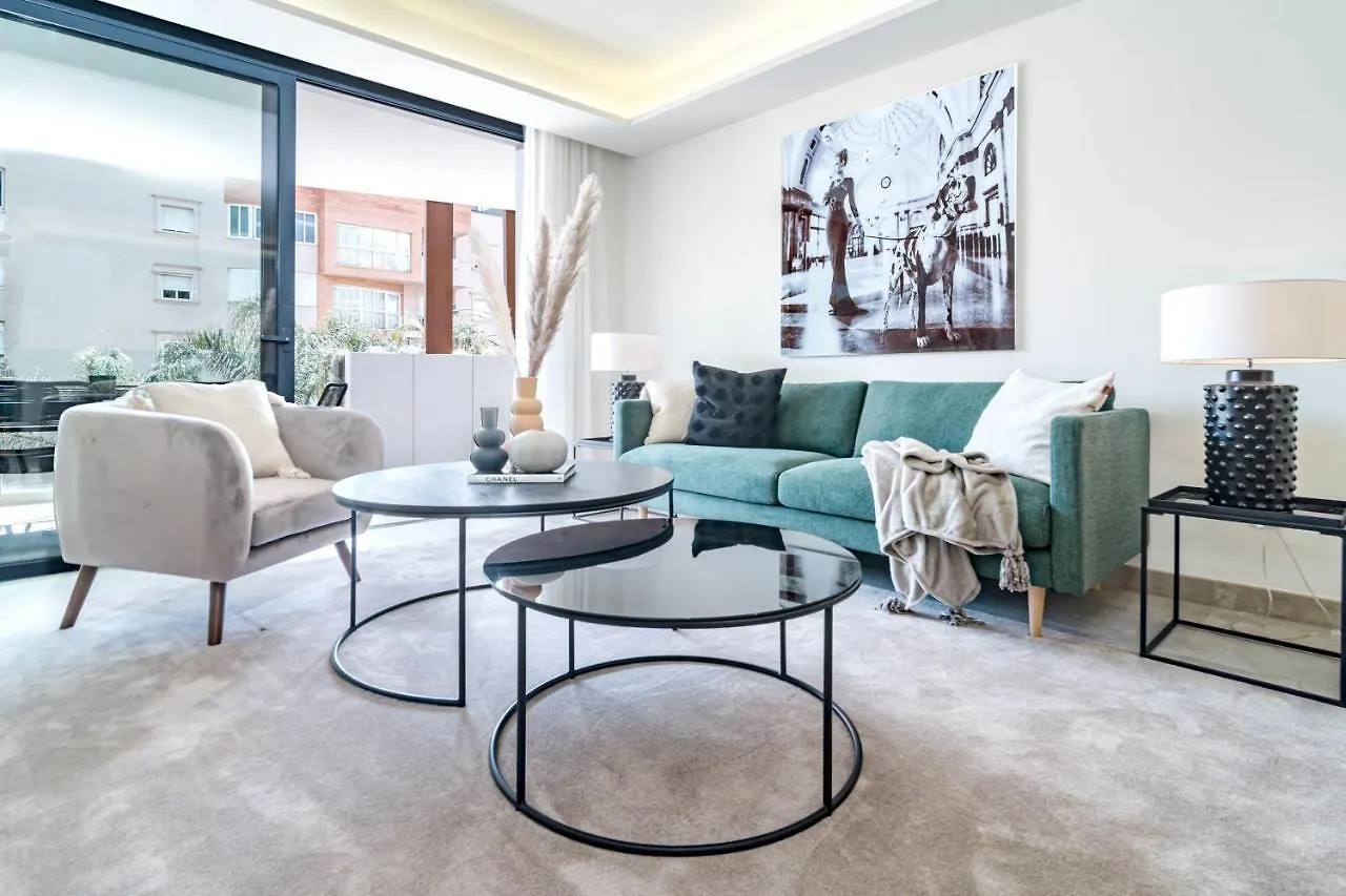 Inf32L- Modern City Apartment, Families Only Estepona Apartment